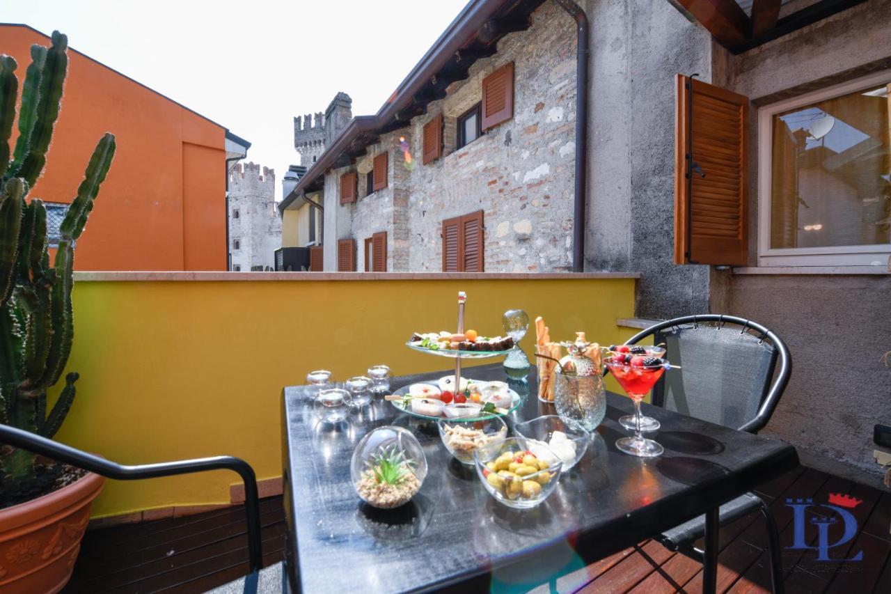 Desenzanoloft Official Partner Marriott Homes & Villas - Queen Of Sirmione Castle View מראה חיצוני תמונה