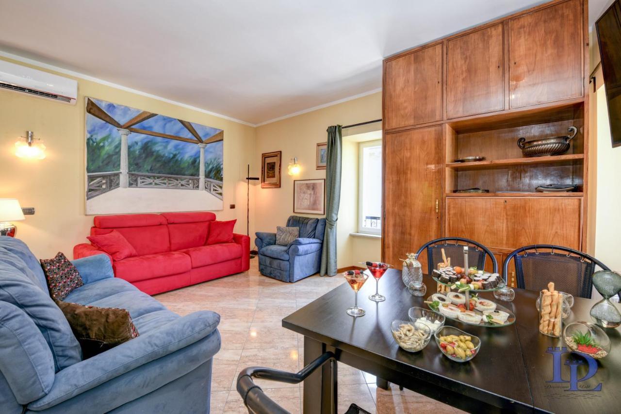 Desenzanoloft Official Partner Marriott Homes & Villas - Queen Of Sirmione Castle View מראה חיצוני תמונה